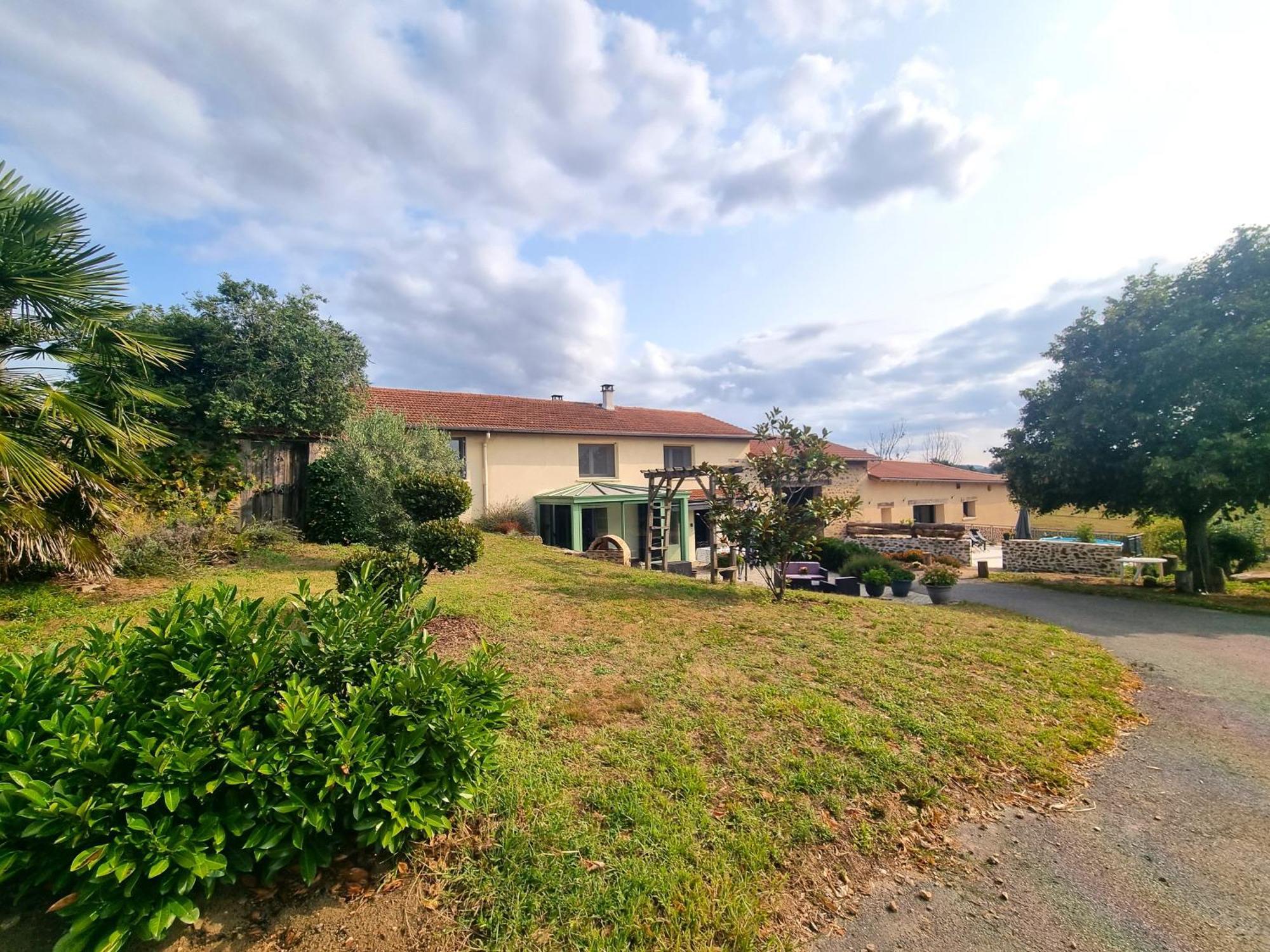 Maison De Campagne Dans Un Village De Caractere Saint-Galmier Kültér fotó